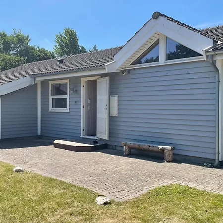 3 Bedroom Awesome In Nykobing Sj Nyaraló